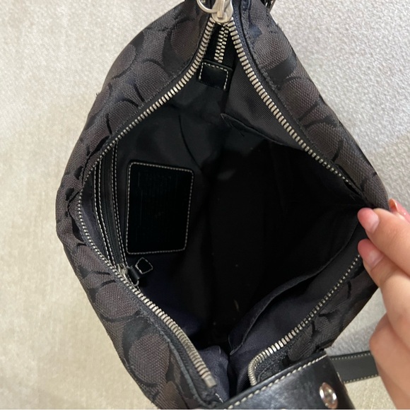 VTG Coach Black Canvas Signature Monogram Crossbody Bag White Stitching K2K-6347 - Picture 12 of 15